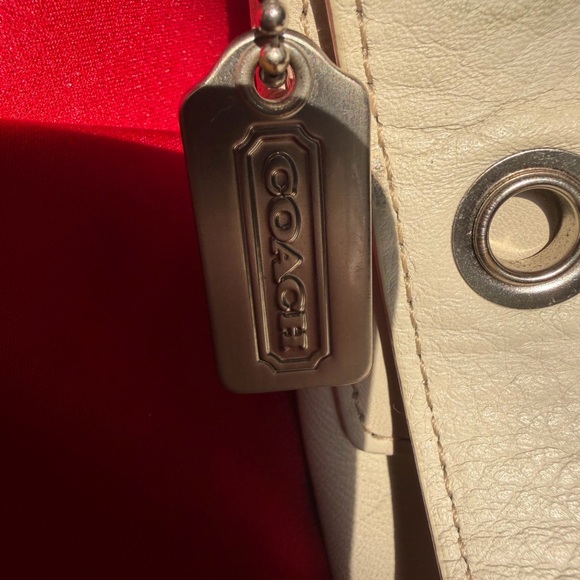 Vintage Coach Cream Leather Legacy Hobo Bag - Picture 8 of 10